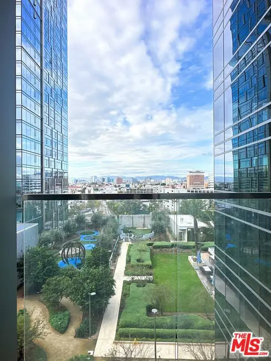 877 Francisco Street #1516, Los Angeles, CA 90017