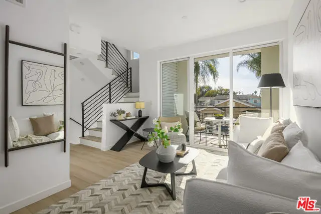 5845 Westside Lane, Los Angeles, CA 90008 - #1