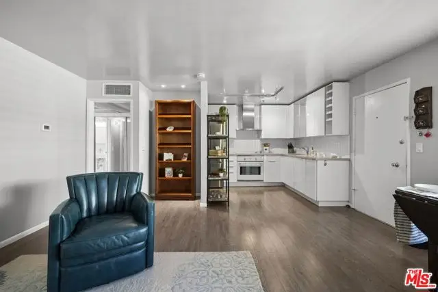 970 Palm Avenue #218, West Hollywood, CA 90069 - #1