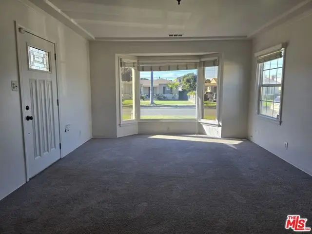 9400 S 4th Avenue, Inglewood, CA 90305 - Image #3