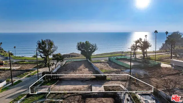 321 Lombard Avenue, Pacific Palisades, CA 90272 - Image #2