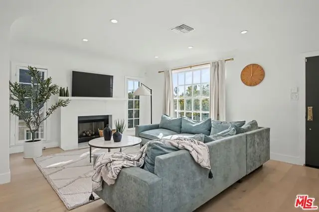 2112 Linnington Avenue, Los Angeles, CA 90025 - Image #3