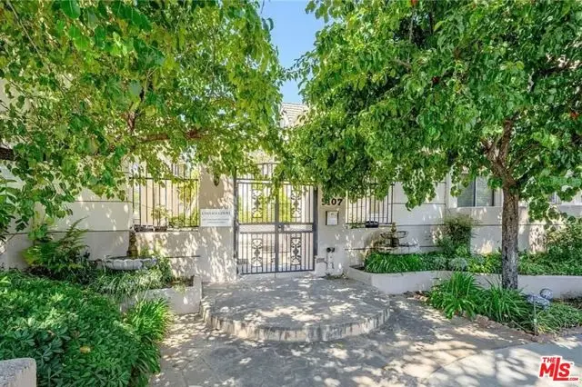 5107 Coldwater Canyon Avenue #13, Sherman Oaks, CA 91423 - Image #3