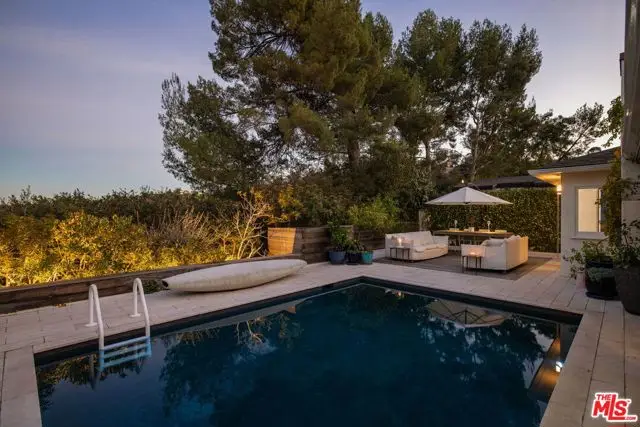 8704 Hollywood Hills Road, Los Angeles, CA 90046 - Image #3