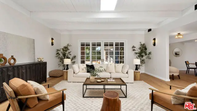 4559 Morella Avenue, Valley Village, CA 91607 - Image #2