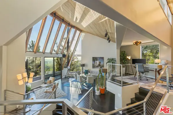 5682 Spreading Oak Drive, Los Angeles, CA 90068