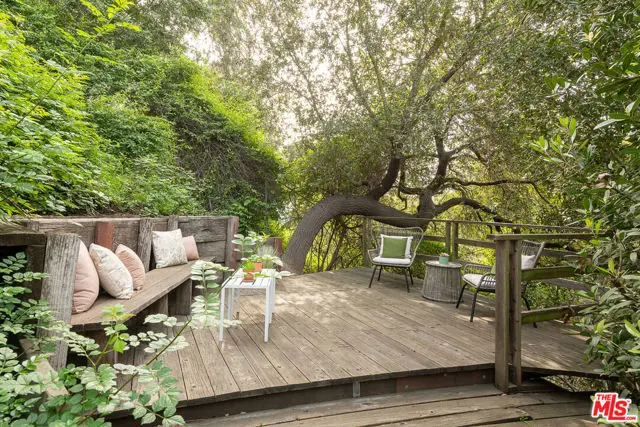 2640 N Commonwealth Avenue, Los Angeles, CA 90027 - #1