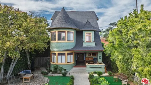 2325 Portland Street, Los Angeles, CA 90007