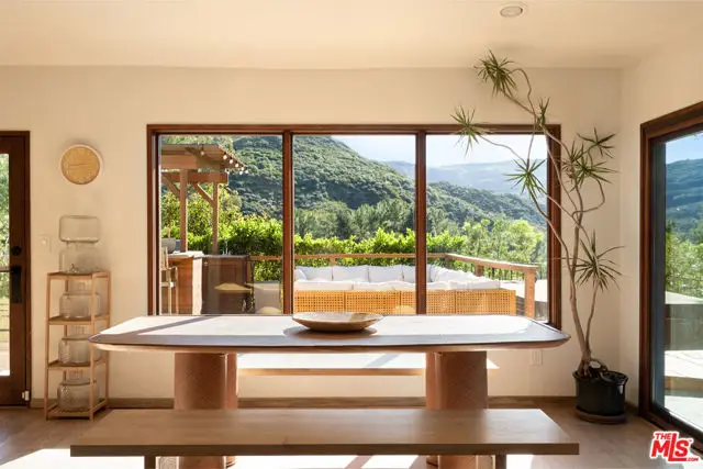 24537 Dry Canyon Cold Creek Road, Calabasas, CA 91302 - Image #2