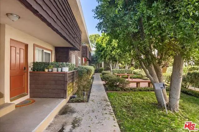 5400 Newcastle Avenue #66, Encino, CA 91316 - Image #3