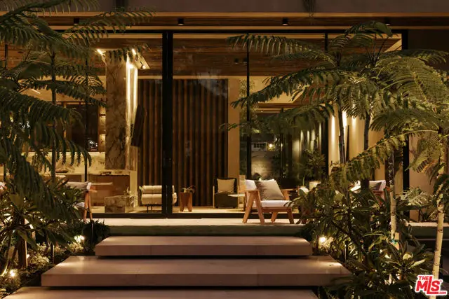 18911 Ringling Street, Tarzana, CA 91356 - Image #3