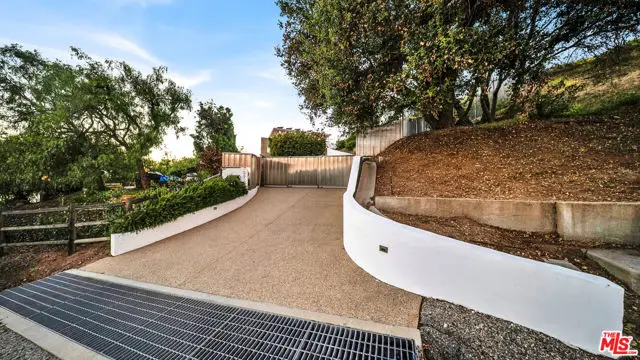 2915 Tuna Canyon Road, Agoura Hills Malibu, CA 90290 - #3