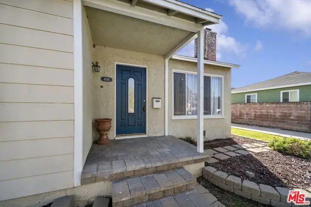 4516 Walnut Avenue, Long Beach, CA 90807 - Image #1