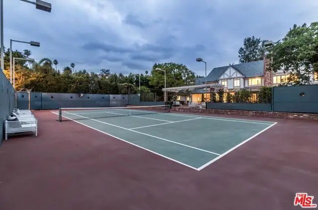 807 N Crescent Drive, Beverly Hills, CA 90210 - Image #3