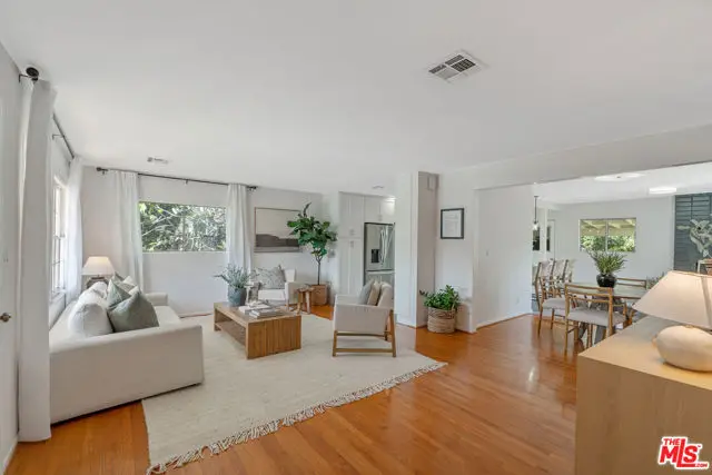 19427 Lemay Street, Reseda, CA 91335 - Image #3