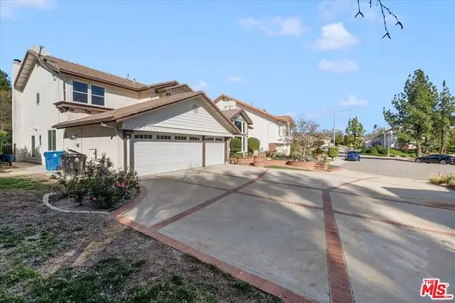 18409 Hampton Court, Porter Ranch, CA 91326 - Image #3