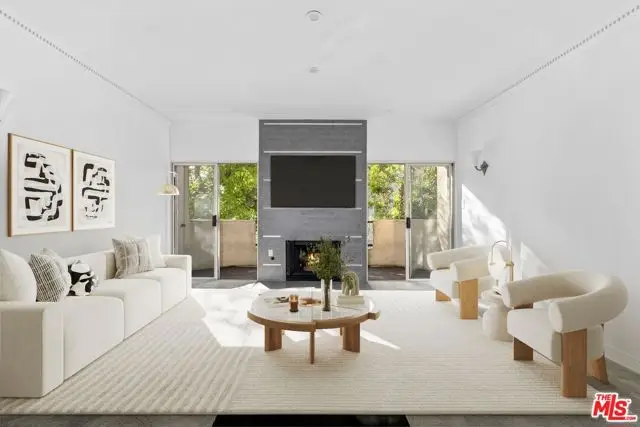 14347 Albers Street #201, Sherman Oaks, CA 91401 - Image #1