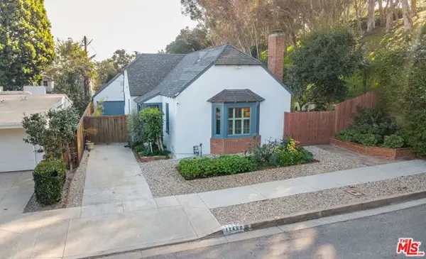 11450 Bolas Street, Los Angeles, CA 90049