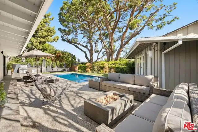 11401 Dona Evita Drive, Studio City, CA 91604 - #1