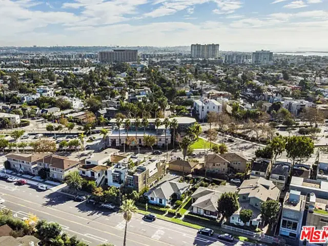 544 Grand Boulevard, Venice, CA 90291 - #2