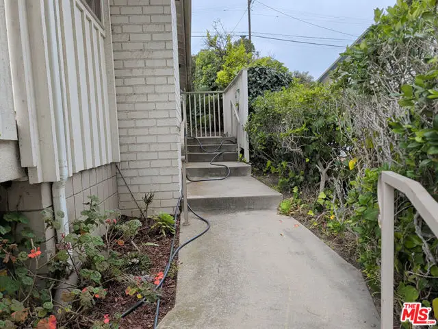 8217 Billowvista Drive, Playa Del Rey, CA 90293 - #2