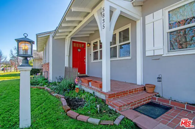 5835 Radford Avenue, Valley Village, CA 91607 - Image #2