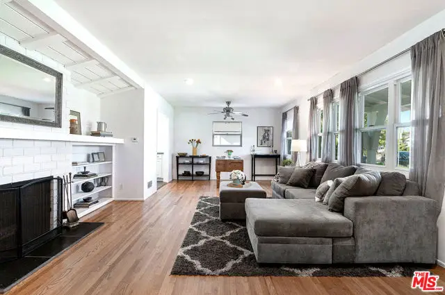 5835 Radford Avenue, Valley Village, CA 91607 - Image #3