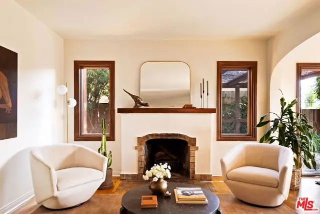 2076 Watson Street, Glendale, CA 91201 - Image #2