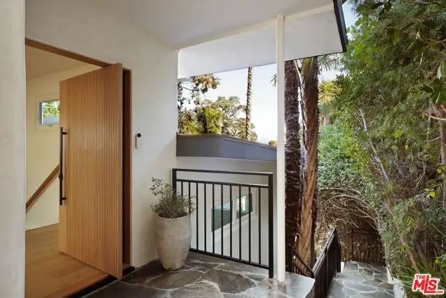 4041 Davana Road, Sherman Oaks, CA 91423 - Image #3