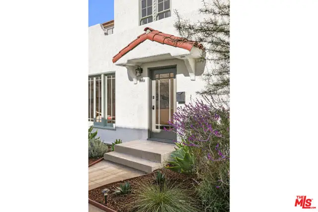 617 N Sycamore Avenue, Los Angeles, CA 90036 - Image #2