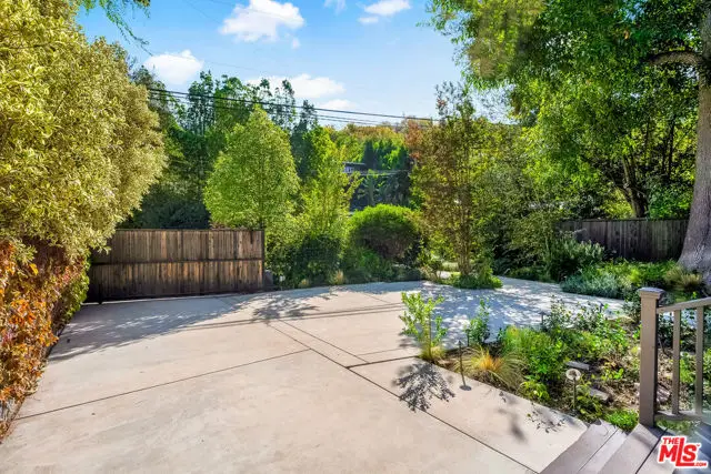 14903 Valley Vista Boulevard, Sherman Oaks, CA 91403 - Image #3