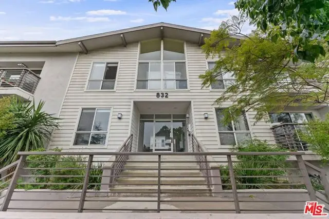 832 Euclid Street #105, Santa Monica, CA 90403 - #2