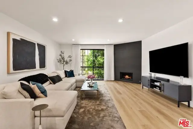 10620 Eastborne Avenue #102, Los Angeles, CA 90024 - Image #2