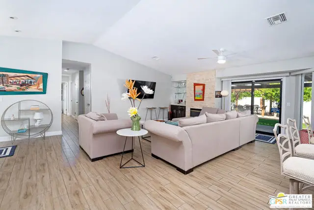 2342 N San Gorgonio Road, Palm Springs, CA 92262 - Image #2