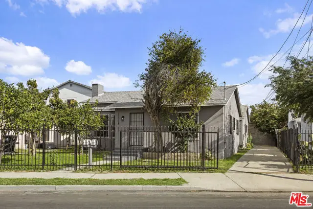 11008 Willowbrook Avenue, Los Angeles, CA 90059 - Image #1