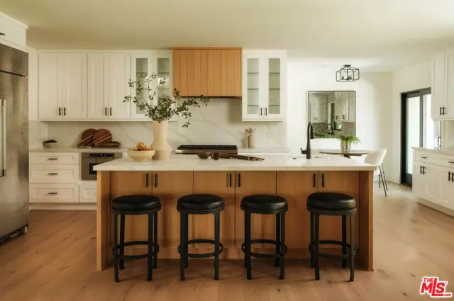 4181 Weslin Avenue, Sherman Oaks, CA 91423 - Image #2