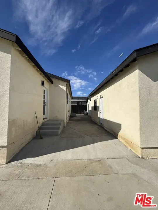1215 W 104th Street, Los Angeles, CA 90044 - Image #3