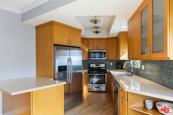 832 Palm Avenue #105, West Hollywood, CA 90069