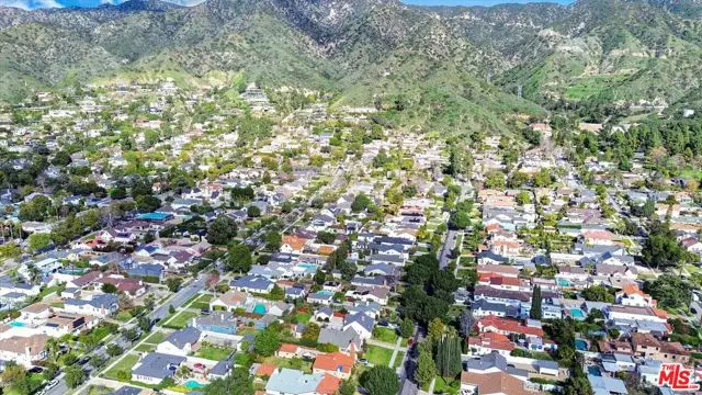 1453 Thompson Avenue, Glendale, CA 91201 - Image #3