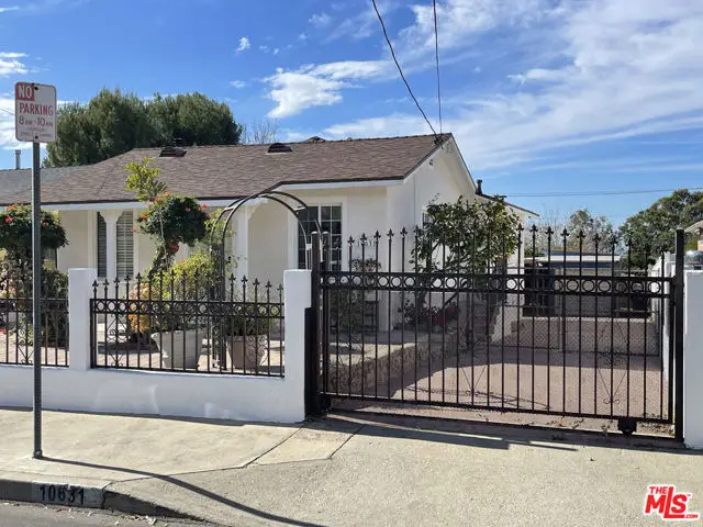 10631 Tinker Avenue, Tujunga, CA 91042 - #2