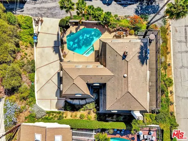 441 Audraine Drive, Glendale, CA 91202 - Image #2