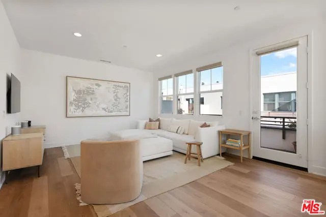 2923 Exposition Place #1, Los Angeles, CA 90018 - Image #3