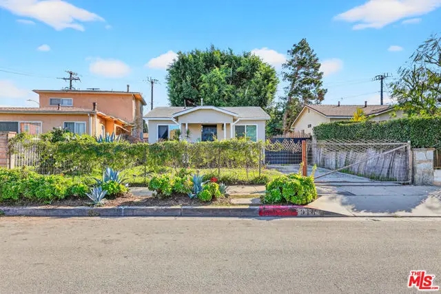 916 E 68th Street, Inglewood, CA 90302 - Image #2