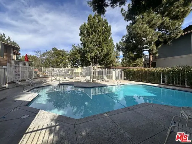 2486 Pleasant Way #H, Thousand Oaks, CA 91362 - Image #3