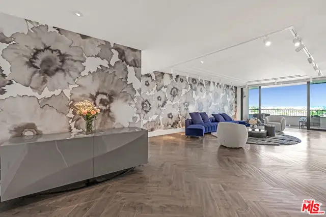 1100 Alta Loma Road #1404, West Hollywood, CA 90069 - Image #2