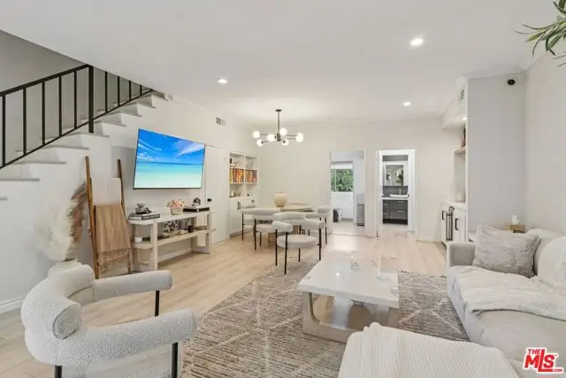 5139 Balboa Boulevard #2, Encino, CA 91316 - #2