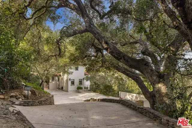 20155 Observation Drive, Topanga, CA 90290 - Image #2