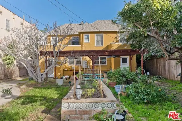 613 N Plymouth Boulevard, Los Angeles, CA 90004 - Image #1