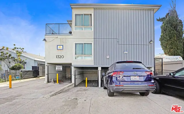1320 W 97th Street, Los Angeles, CA 90044 - Image #1
