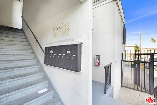 1320 W 97th Street, Los Angeles, CA 90044 - Image #3